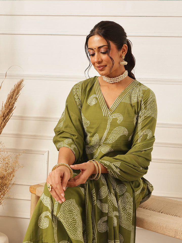 Green Embroidered V Neck Suit Set