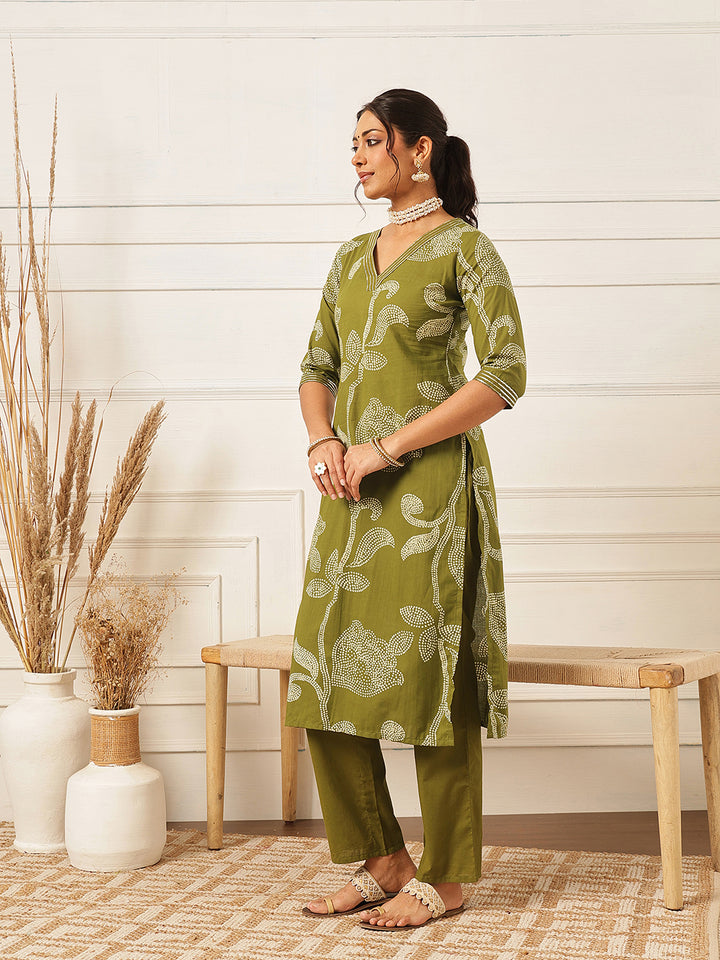 Green Embroidered V Neck Suit Set