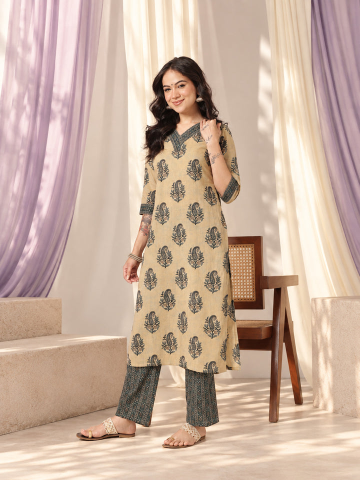 Off White Floral Printed Pure Cotton Suit Set