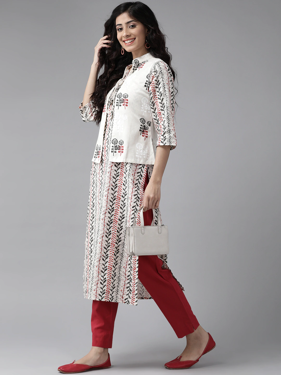 Off White Cotton Printed Kurta With Jacket