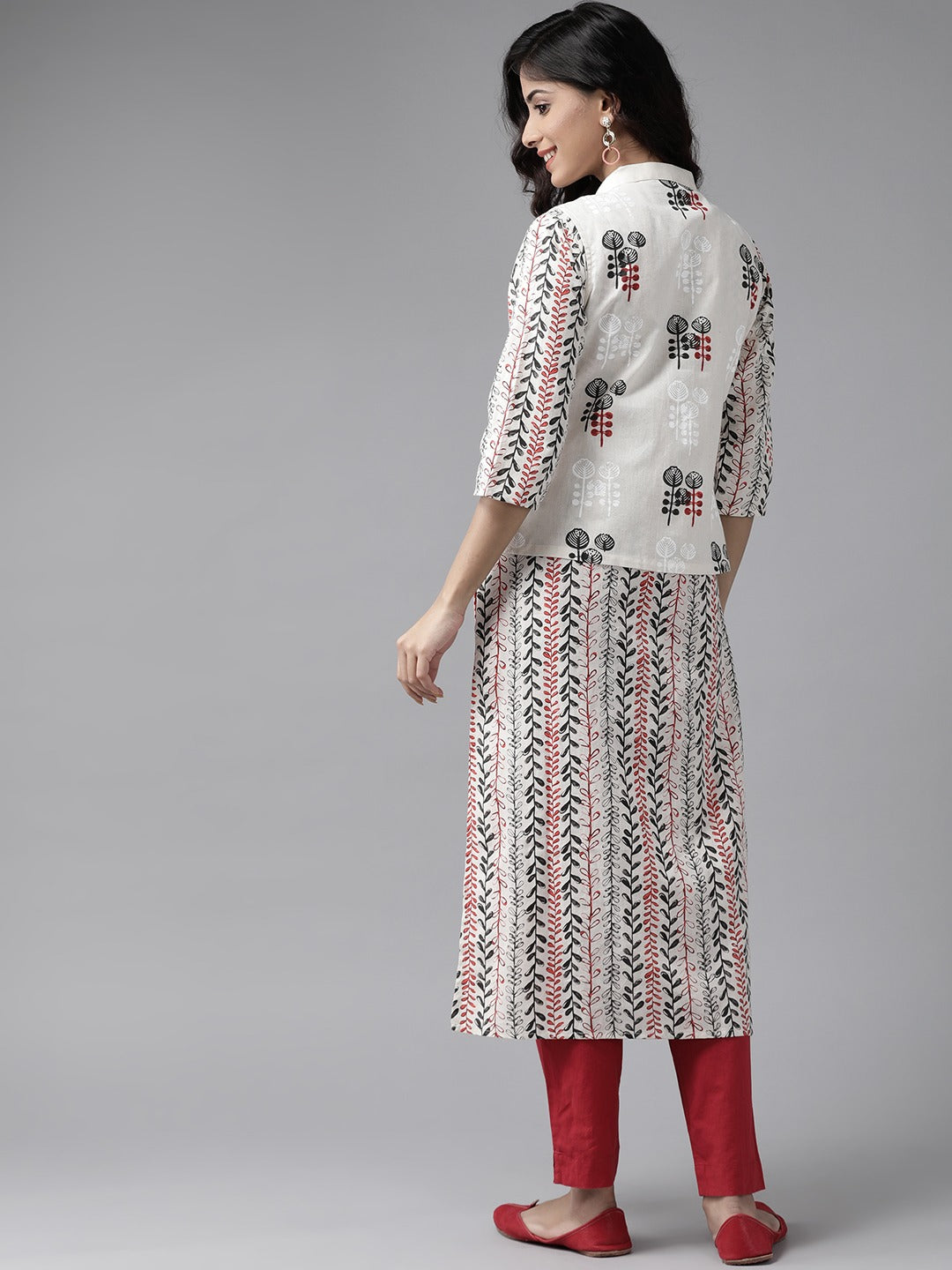 Off White Cotton Printed Kurta With Jacket